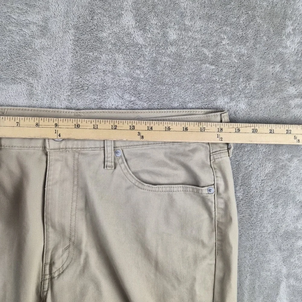 Levis 541 Mens 36x34 Khaki Beige Stretch Athletic Tapered All Seasons Tech Pants